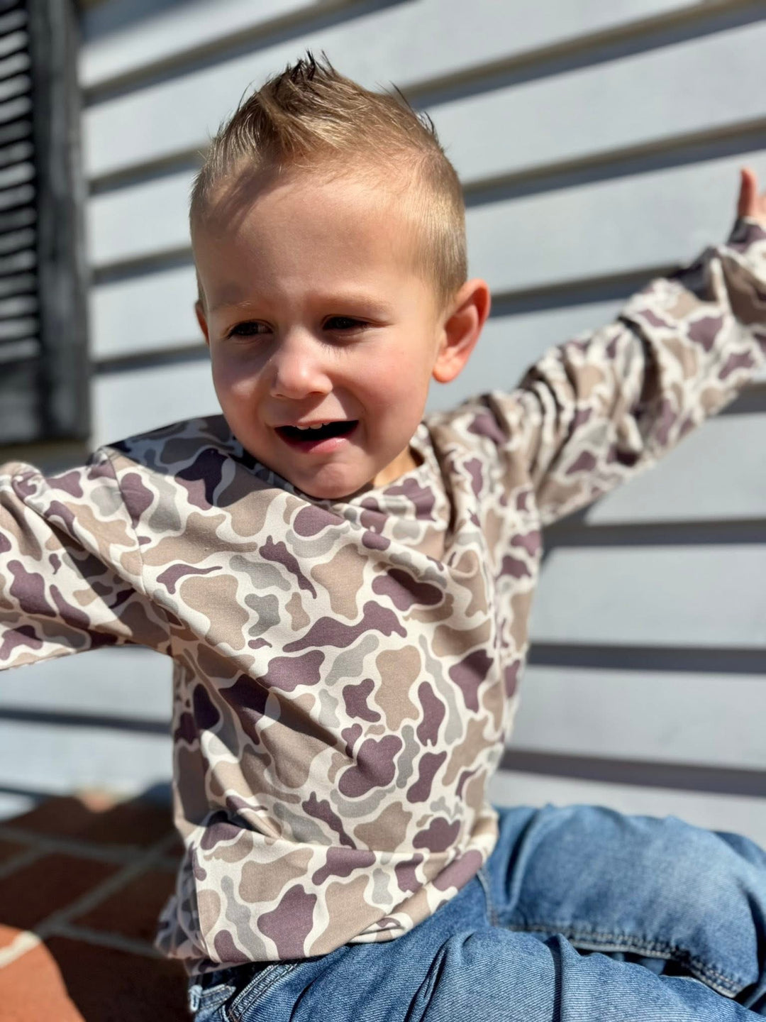 Sweatshirt -  Camo Daze