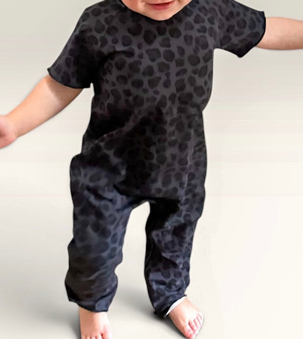 Sweatshirt Romper - Black Cheetah