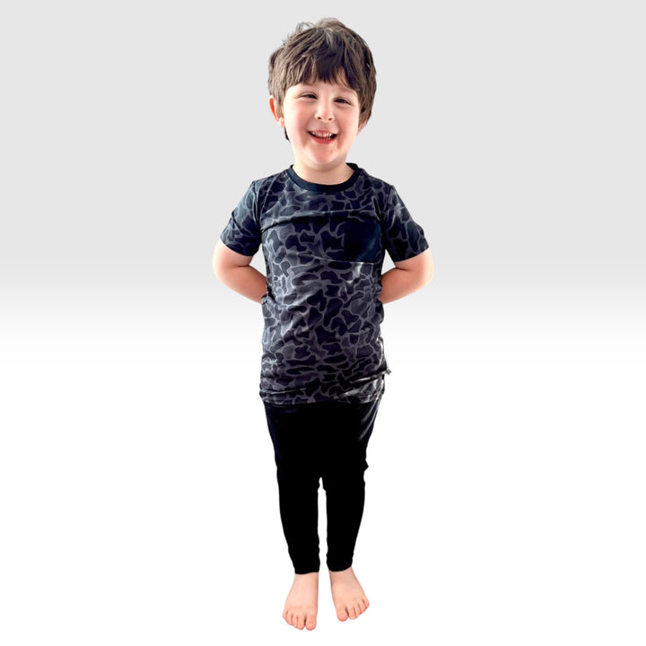 TShirt and Jogger - Black Camo