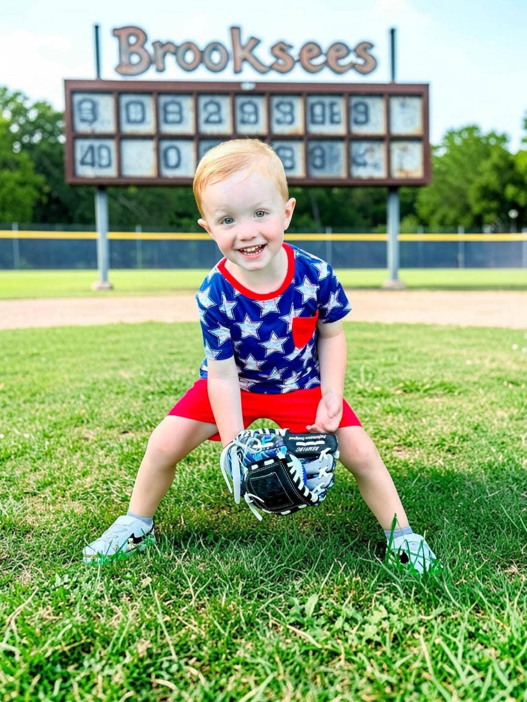 TShirt and Shorts - Field of Stars