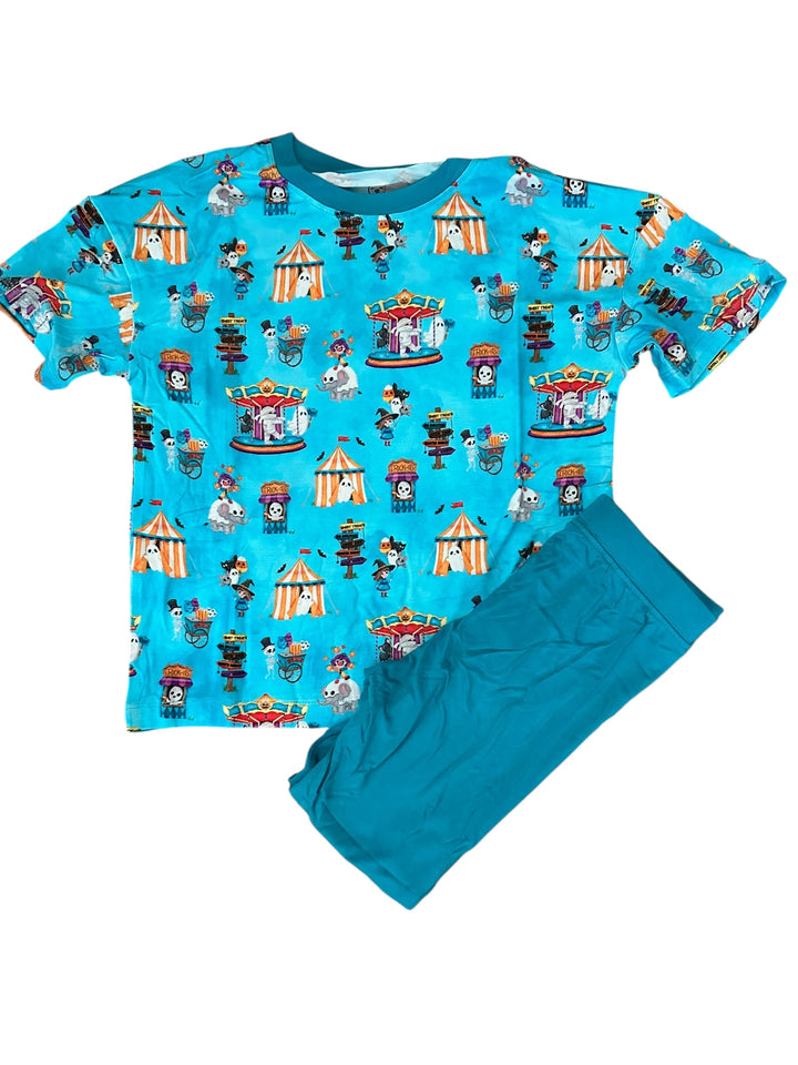 Two-Piece Oversized Tee and Leggings Set - Spooktacular Circus