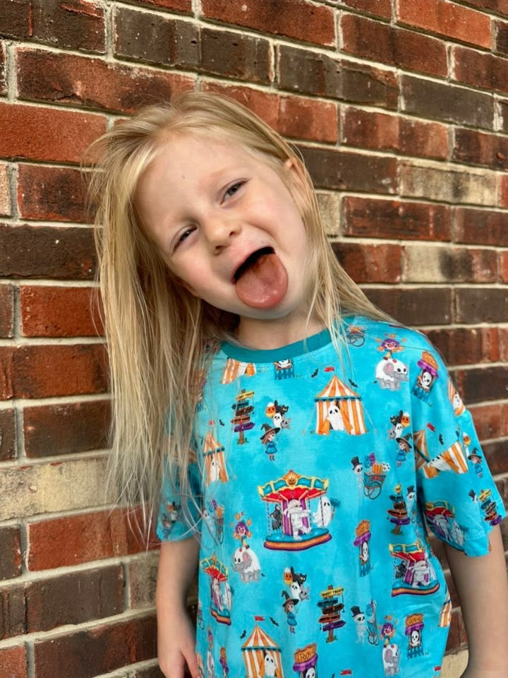 Two-Piece Oversized Tee and Leggings Set - Spooktacular Circus